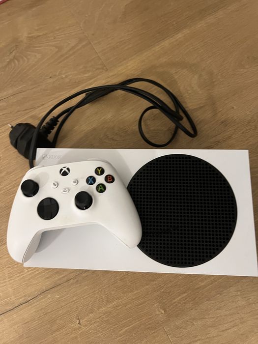 X box Series s козола
