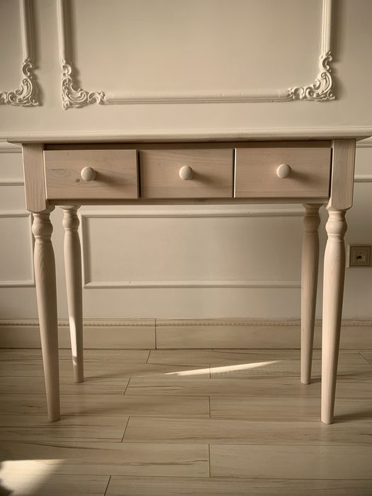 Туалетный стол из осины