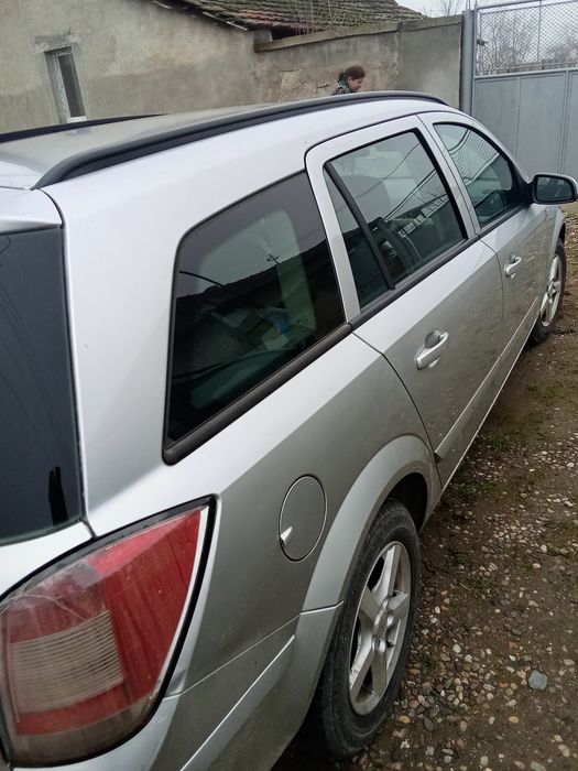 Opel Astra 1,6 benzina,2007 euro 4