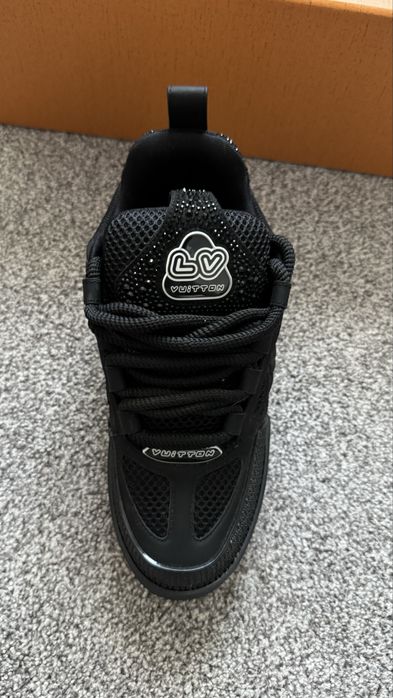 Adidasi lv skate