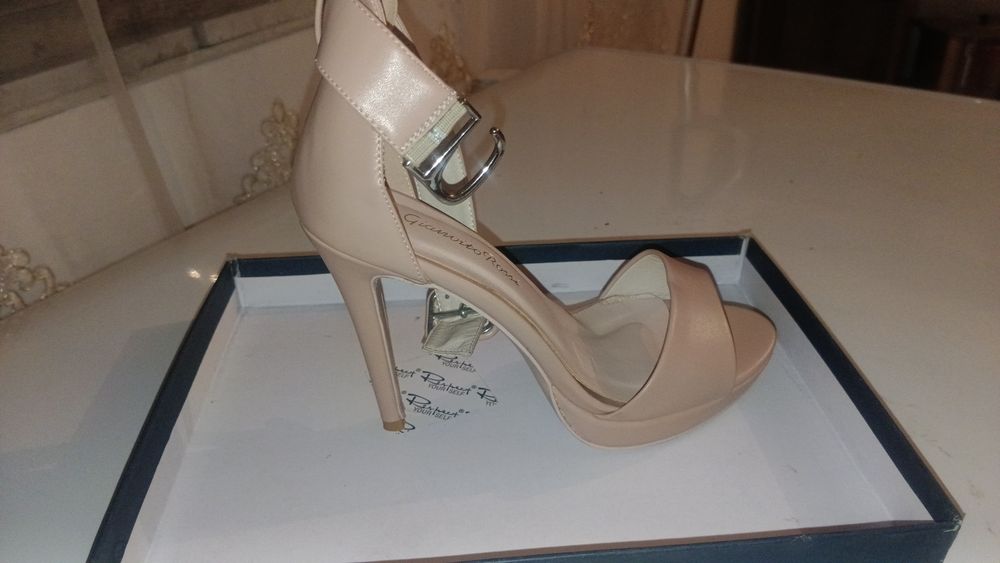 Продам басаножки в отличном состоянии,