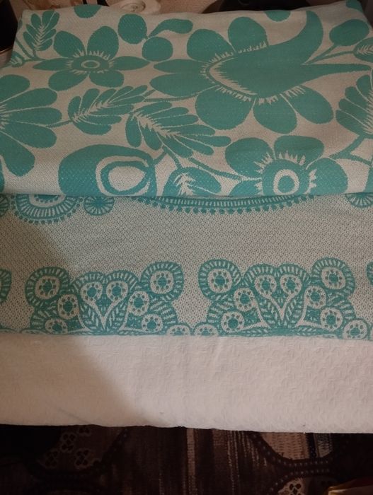 Продам три покрывало Ссср хорошом состоянии