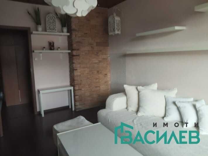 Продава се Тристаен апартамент в София, Център - 92 кв.м за 1719 €/кв.м - Снимка #4