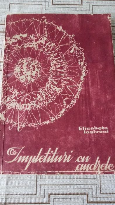 Cărți pentru broderie, chilimuri, împletituri