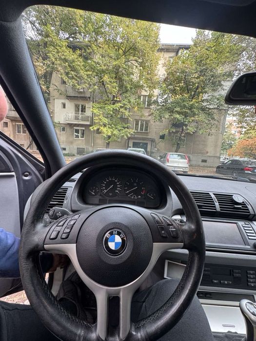 Продавам BMW X5 цвят графит