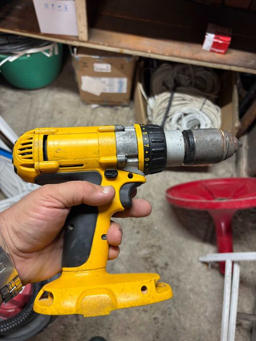 DeWALT, DC-757 ударен винтоверт
