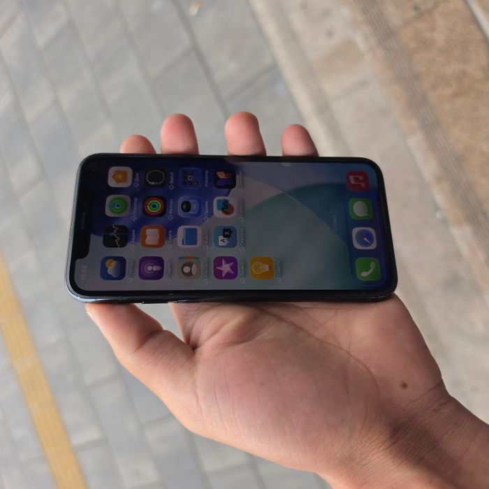 Iphone 11pro sotiladi