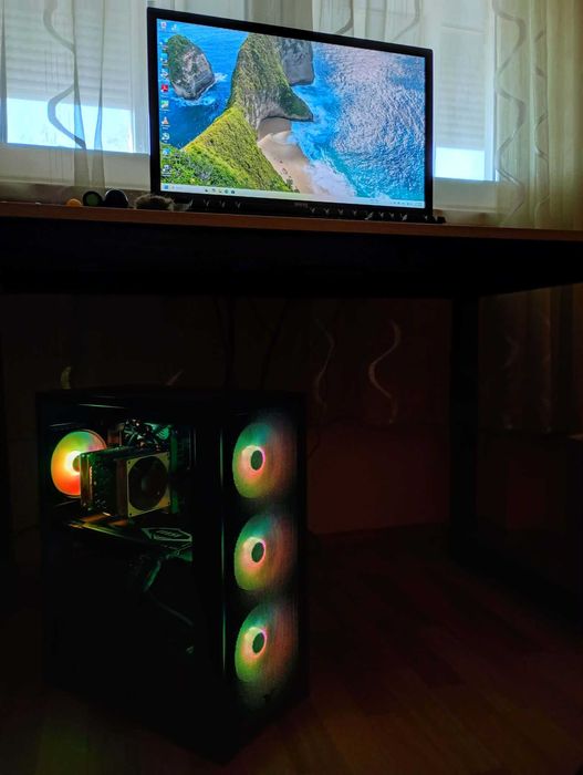 Геѝмърски компютър, Xeon 2640 v3 8/16, gtx 1070ti 8gb, 16 Ram, 400 ssd