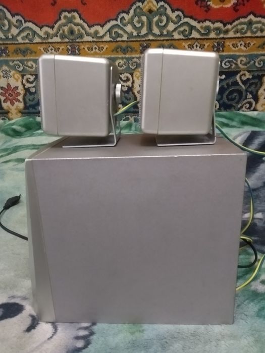 Сабвуфер Микролаб М-600.