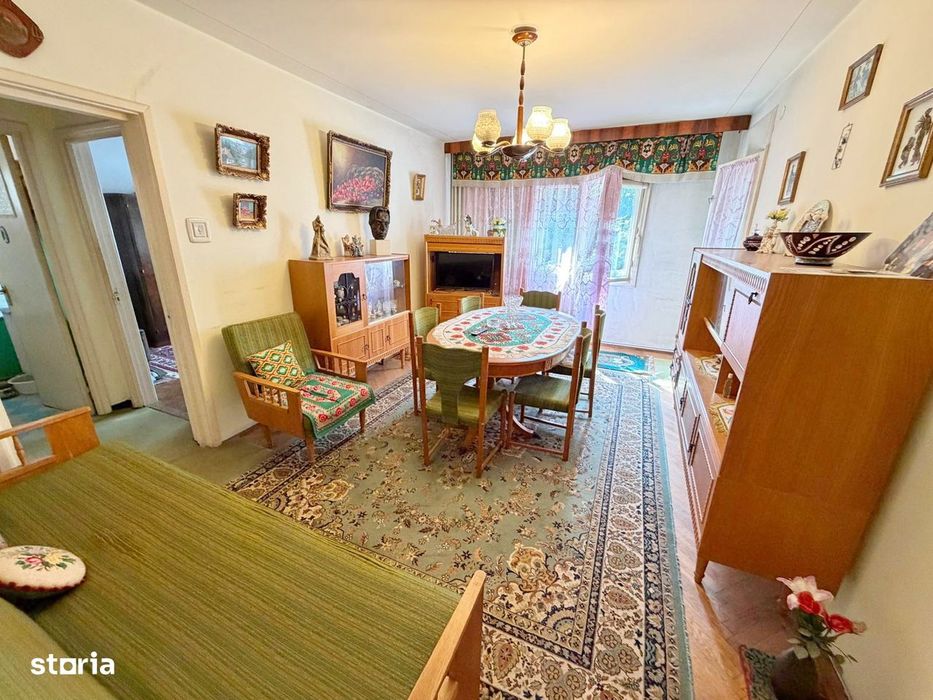 Apartament 4 camere, 2 bai, etaj 2/4, fara risc, Podu Ros