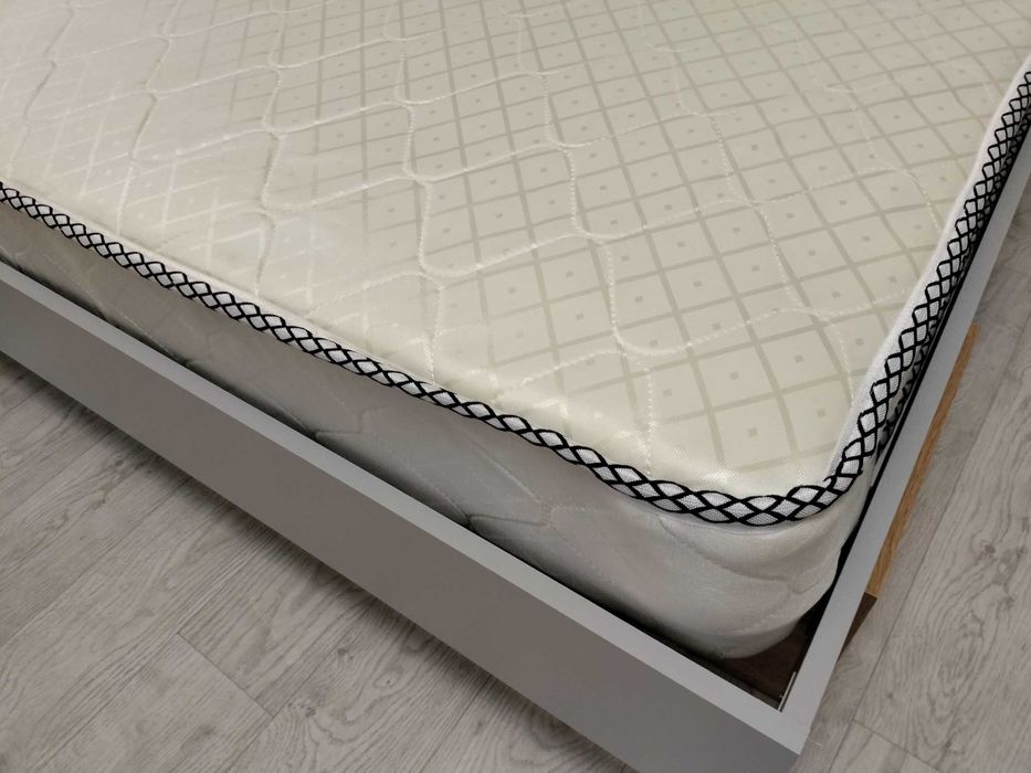 Продам кровать ,