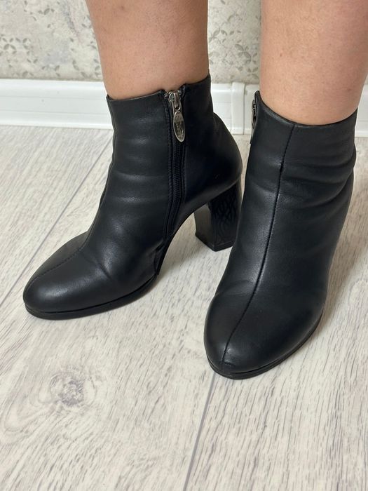 Продам женские полусапоги