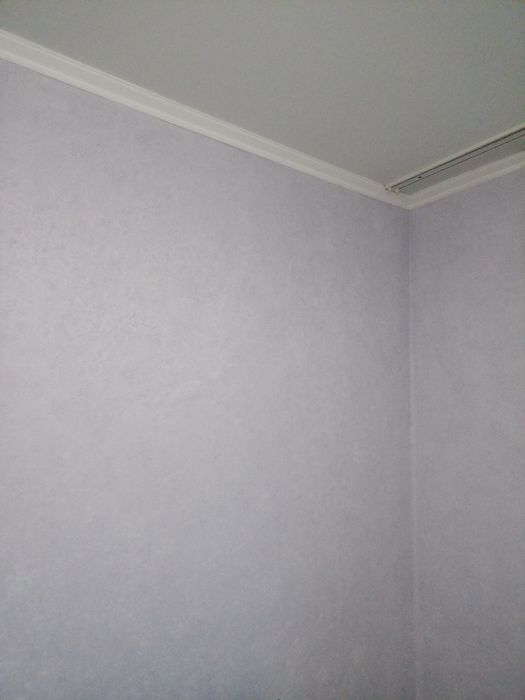 Поклейка обоев  .