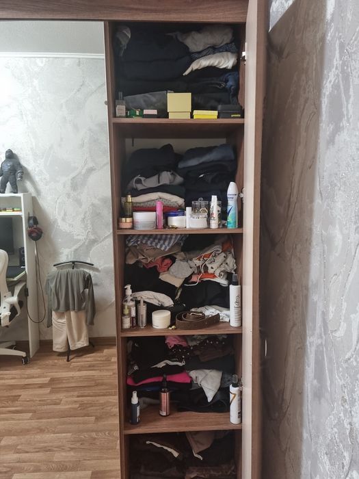 продам шкаф и комод