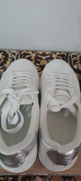 Adidasi platformă 38