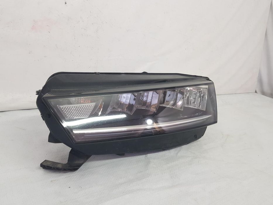 Far stanga full led Skoda Octavia 4 dupa 2020