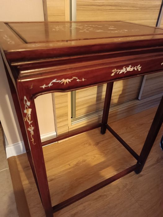 Готина помощна маса