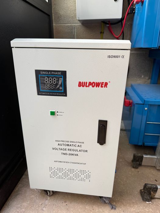 Стабилизатор на напрежение 20 kVA Bulpower автоматичен, с LED дисплей
