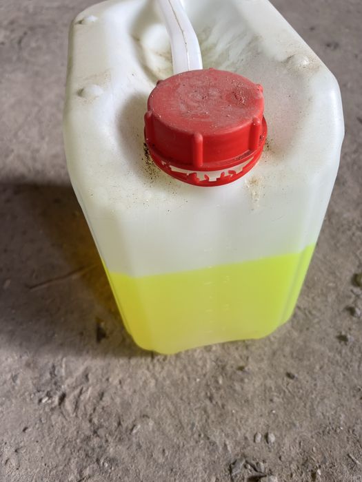 Химчисткаға арналған кәсіби химия сатылады