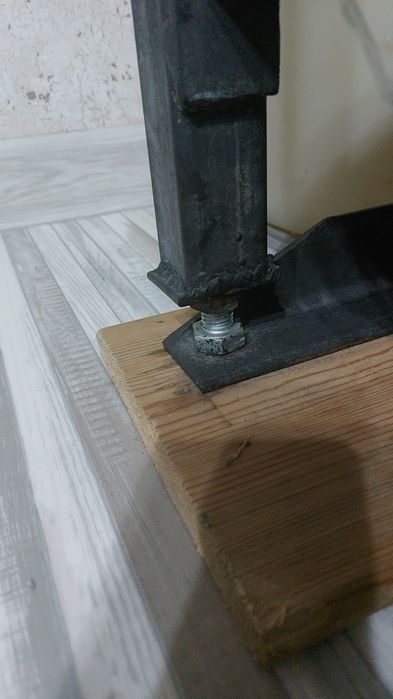 Продам стеллаж под аквариумы