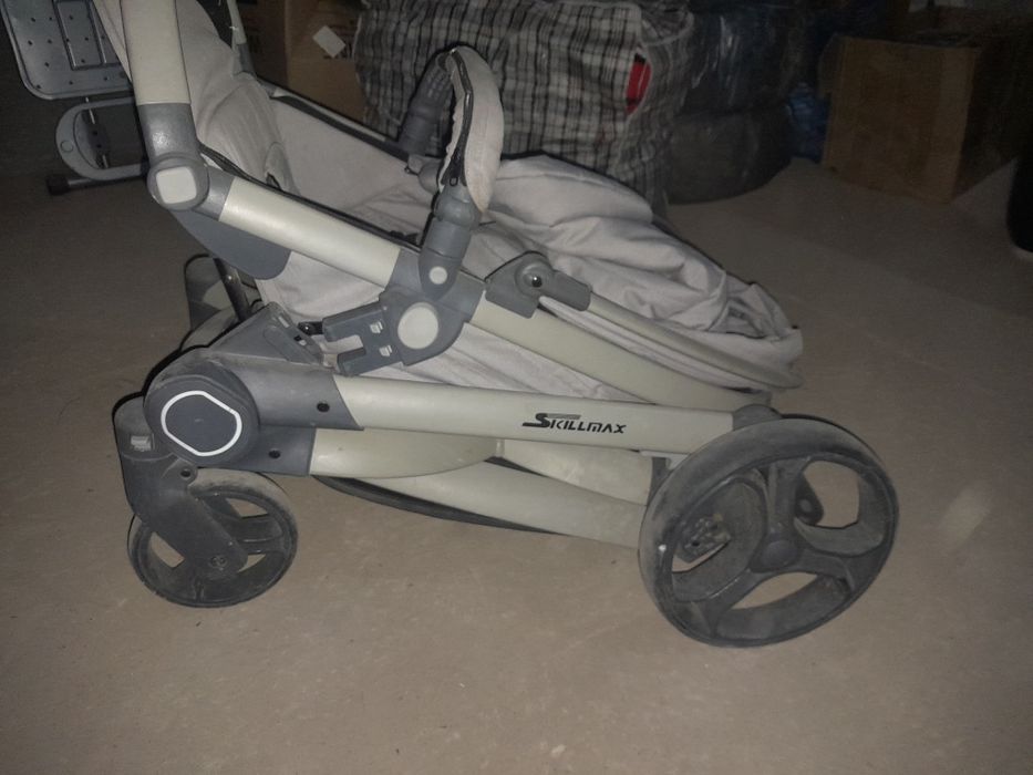 Продам детскую коляску