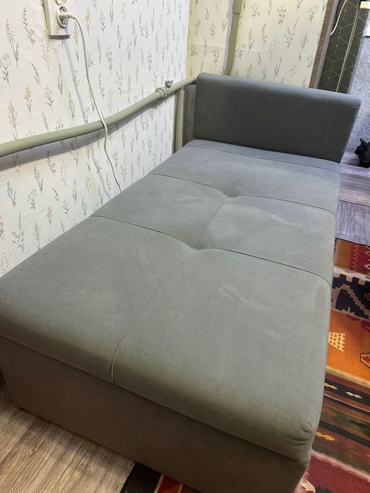 Продам диван угловой