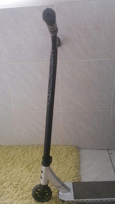 trotineta colt blunt s4