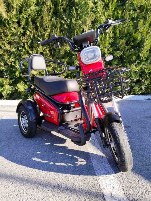 Двуместна електрическа триколка MaxMotors Pudding 1800W-48V-ЧЕРВЕНА