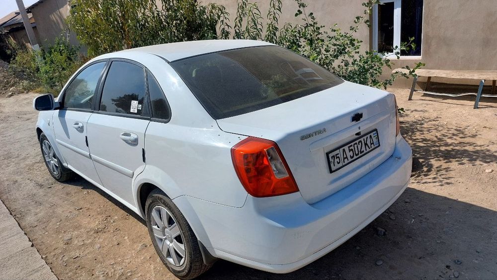 Jentra 2015 yili idial holati texnichiski umuman ishi yoq