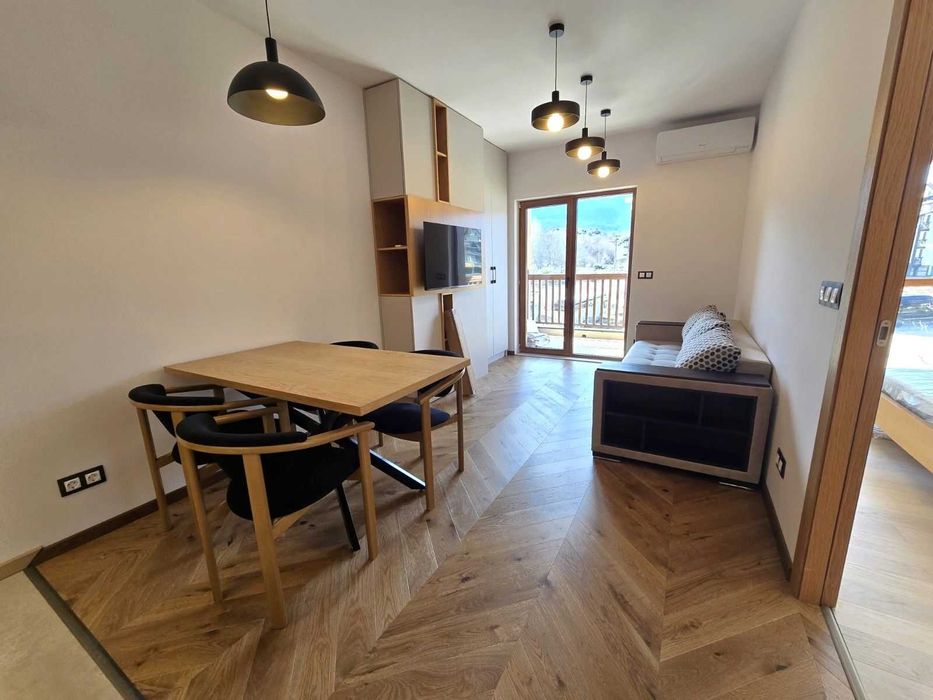 Дава се под наем Двустаен апартамент в Банско - 60 кв.м за 548.25 € - Снимка #1