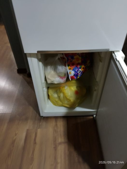 Холодильник продам