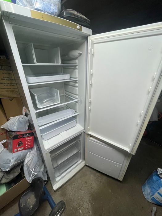 Продам холодильник