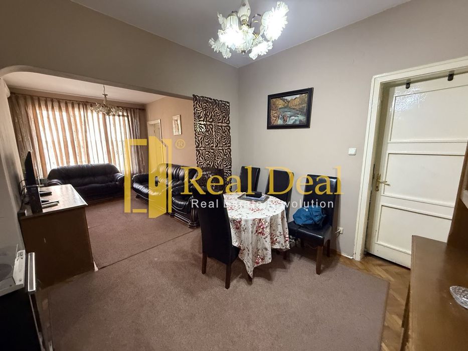 Продава се Четиристаен апартамент в София, Център - 146 кв.м за 3376 €/кв.м - Снимка #1