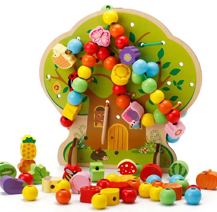 ХИТ Дърво с нанизване с плодове, животни и мъниста 102бр./дървени игри