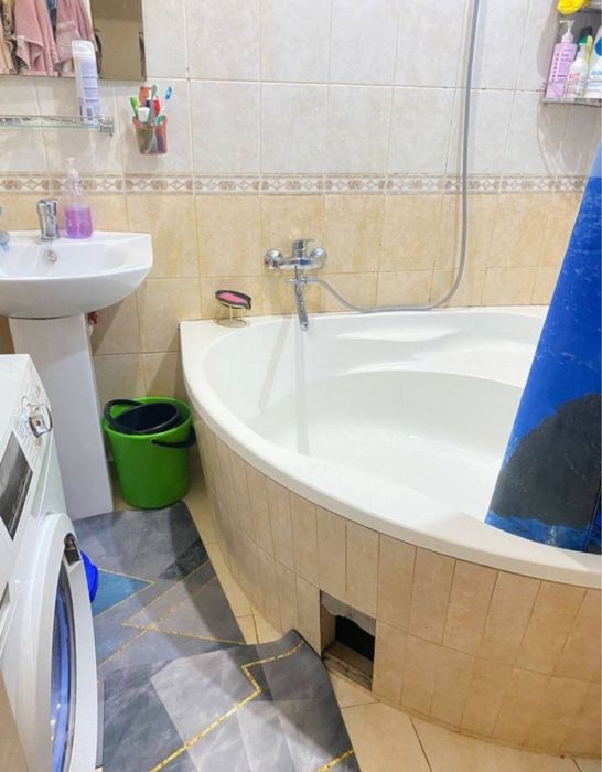 2/1/4 58м2 м-Феруза , ор-р Эко базар.