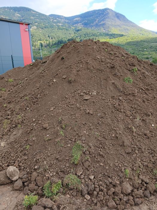 Земя-Хумус за озеленяване и градини