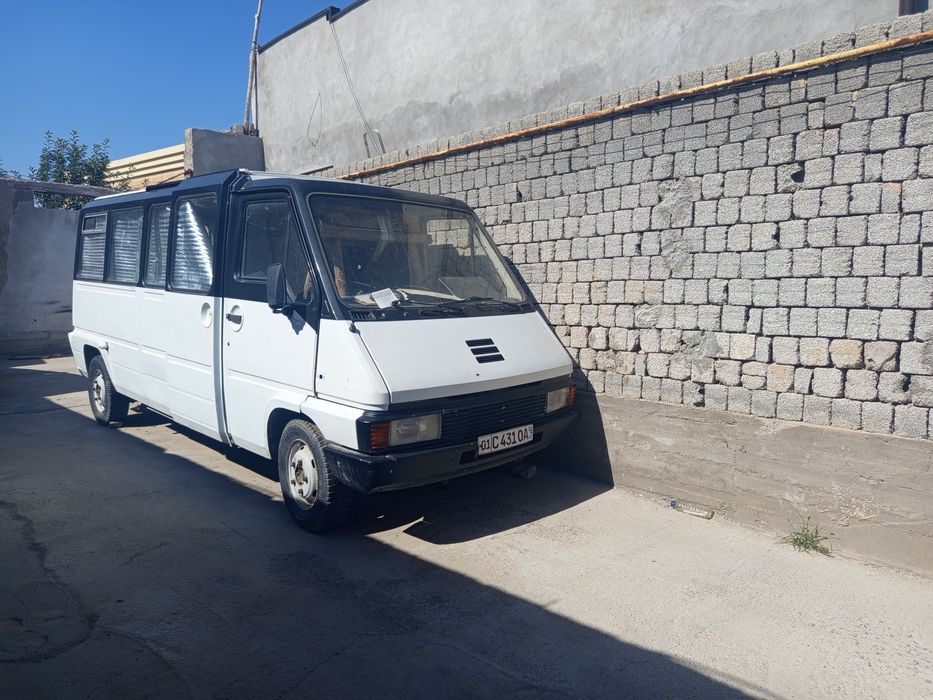 Продается микроавтобус Рено