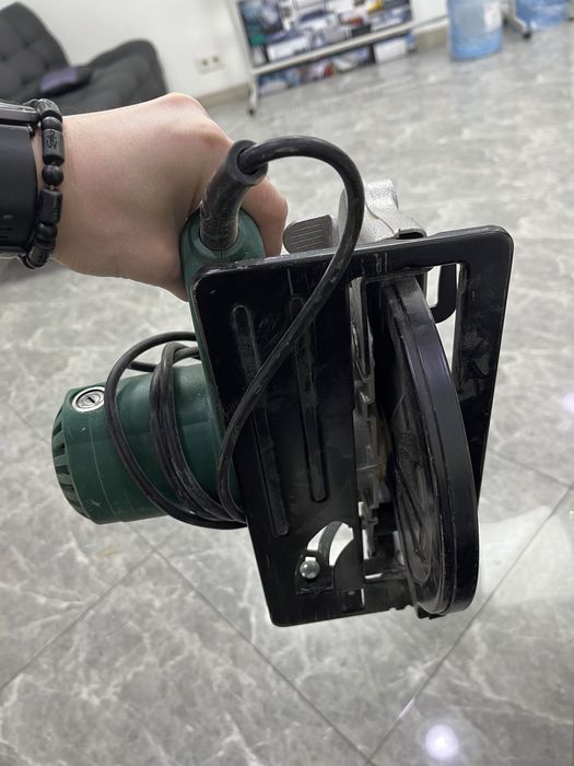 Продам Ручную циркулярную пилу