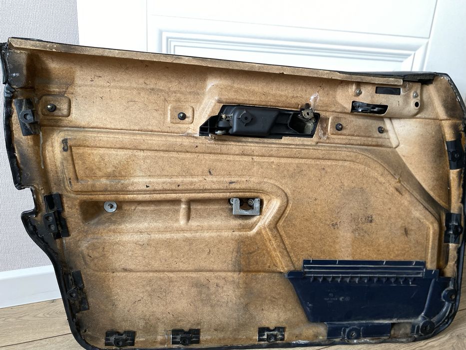 Дверные карты бмв Е34