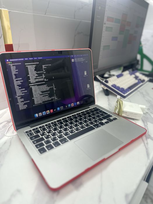 Продам Macbook pro 2015