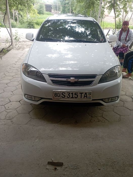 Lasetti 2009 jentra qilingan