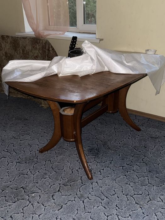Для дома , стол, стулья , матрасы