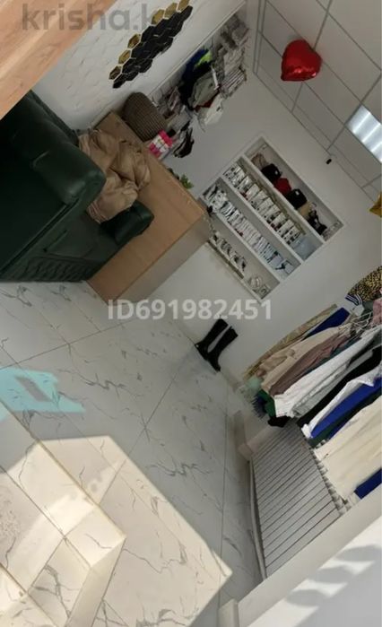 Продам магазин Казбековой 1