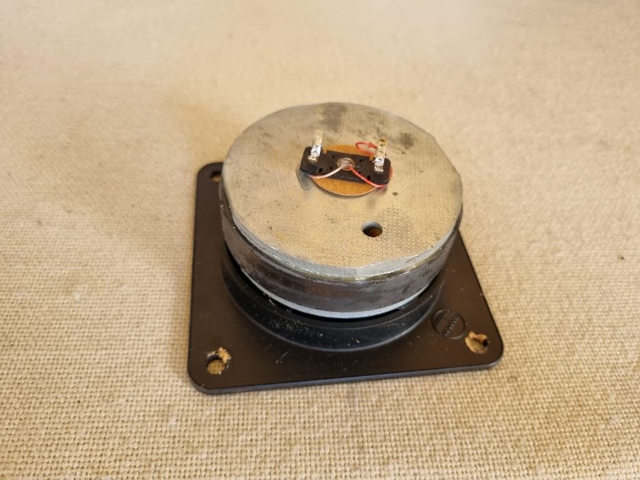 Difuzor Medii Isophon 1 bucata. 5 ohms, 40 watts, 11,2 cm. Perfecta stare