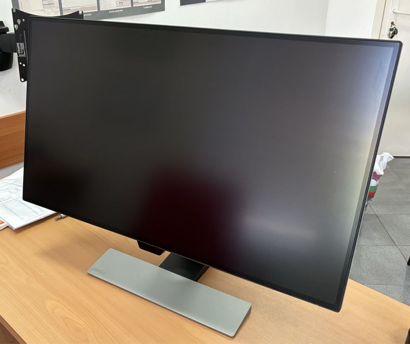 Професионален монитор BenQ EW2770QZ