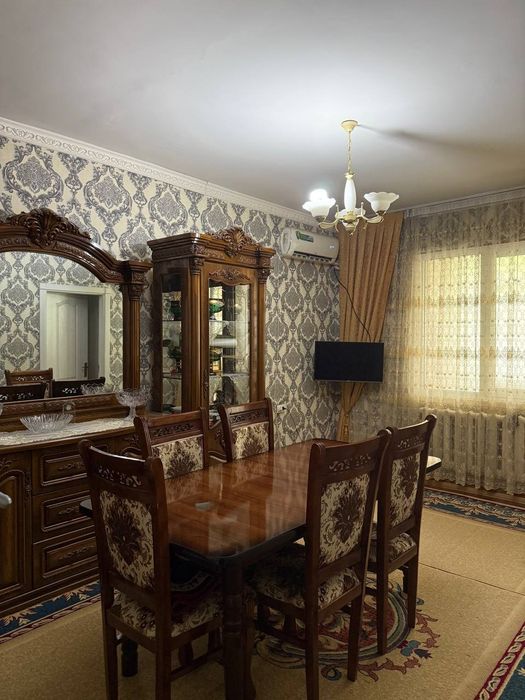 Срочно уй сотилади узимники кушнилар яхши транспорт яхши Богча мактаб