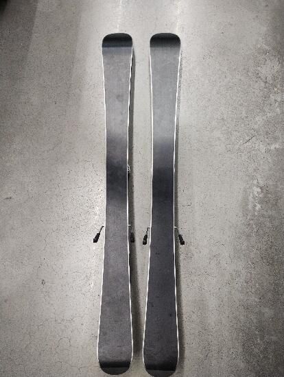 Schiuri cu legături Boost 500 Negru-Alb - produs resigilat Decathlon