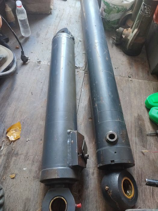 Шток гидравлика 2шт