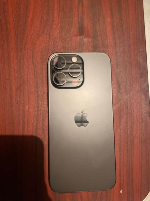 СРОЧНО ПРОДАМ!!! айфон 16 про макс