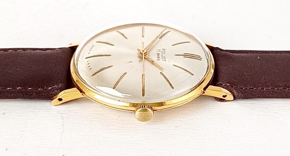 Poljot 17 jewels cal. 2409 - мъжки механичен часовник с ръчно навиване